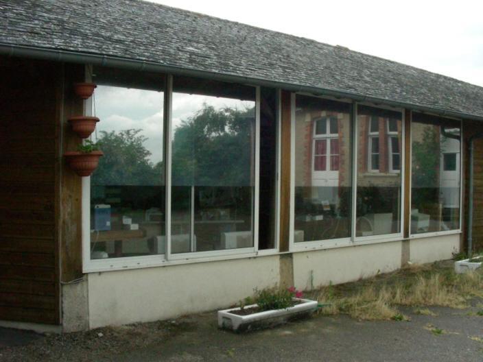 Gite -Belle Maison Dans Une Ancienne Ecole-Tarif Reduit Hors We ! 샹죠 외부 사진